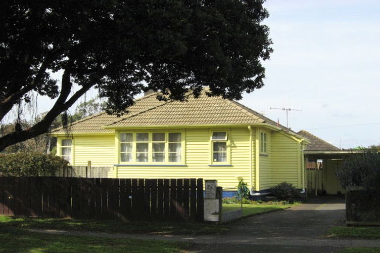 Photo of property in 76 Harper Street, Gonville, Whanganui, 4501