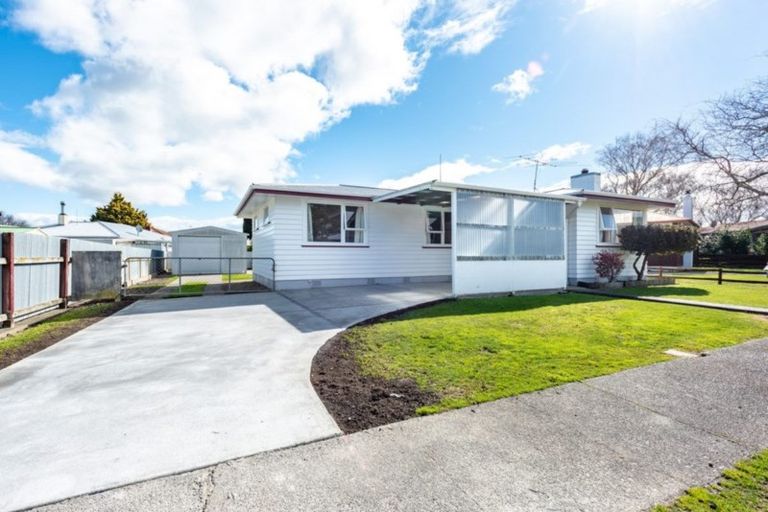 Photo of property in 24 Daphne Place, Outer Kaiti, Gisborne, 4010