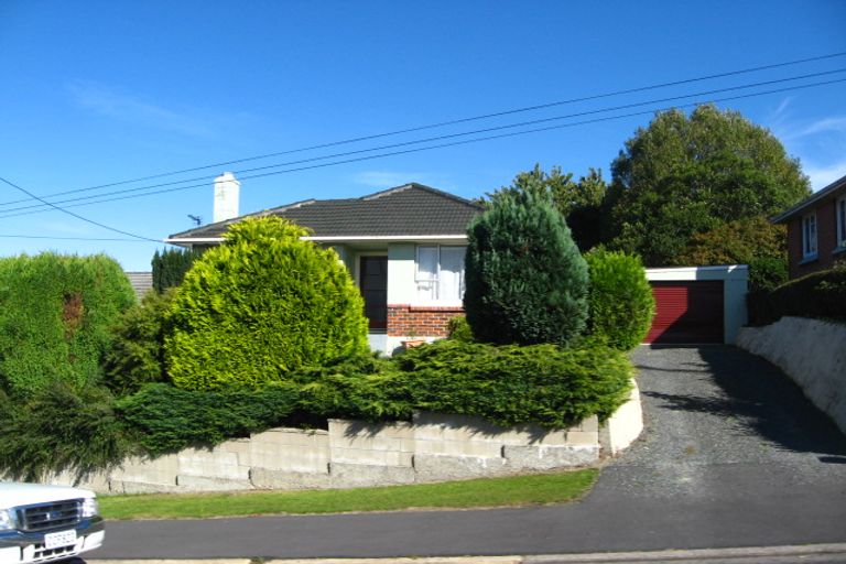 Photo of property in 27 Brockville Road, Glenross, Dunedin, 9011