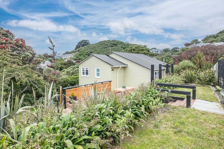 Photo of property in 30 Sidlaw Street, Strathmore Park, Wellington, 6022