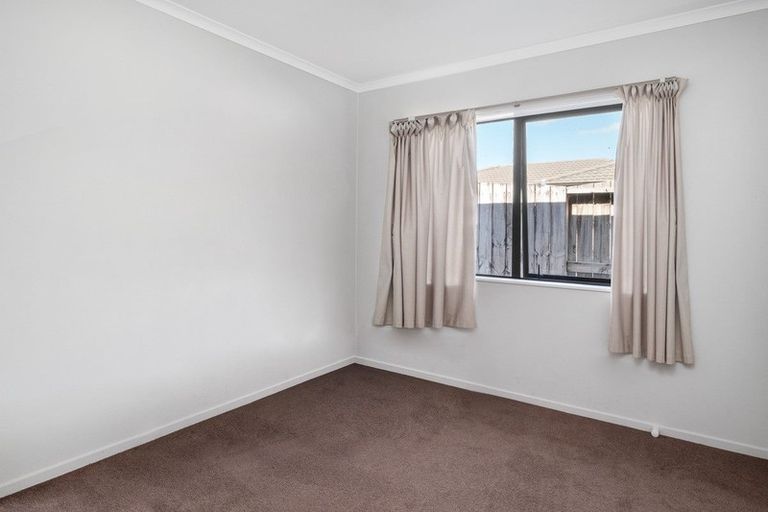 Photo of property in 128 Evans Road, Papamoa Beach, Papamoa, 3118