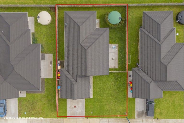 Photo of property in 31 Palm Drive, Whitianga, 3510