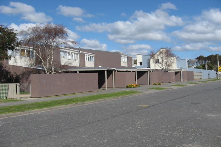 Photo of property in 14-16 Awamutu Grove, Waiwhetu, Lower Hutt, 5010