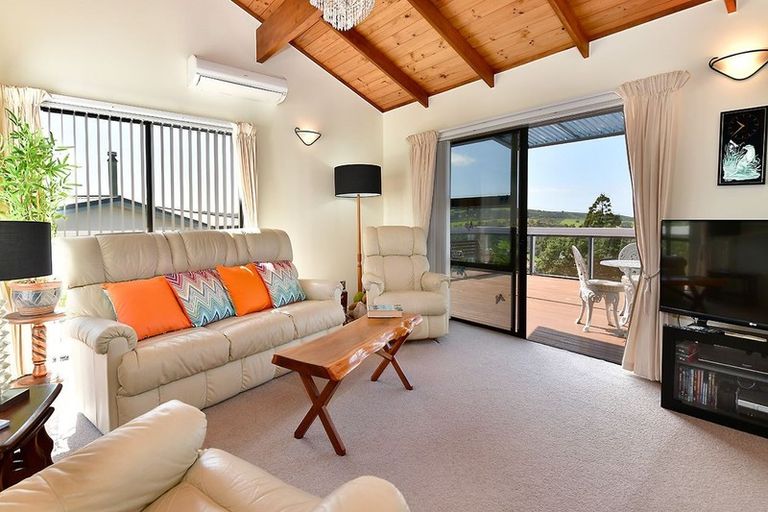 Photo of property in 31 Everard Avenue, Army Bay, Whangaparaoa, 0930