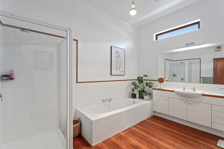 Photo of property in 121 Flyer View Lane, Kingston, 9793