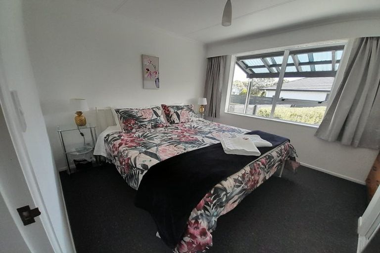 Photo of property in 10 Halse Place, Opunake, 4616