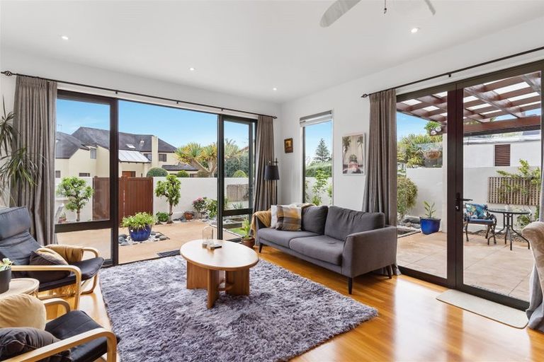 Photo of property in 1/26 Oakwood Grove, Eastern Beach, Auckland, 2012