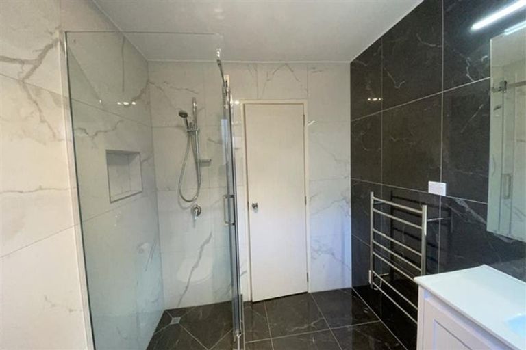 Photo of property in 18 Corrofin Drive, East Tamaki, Auckland, 2013