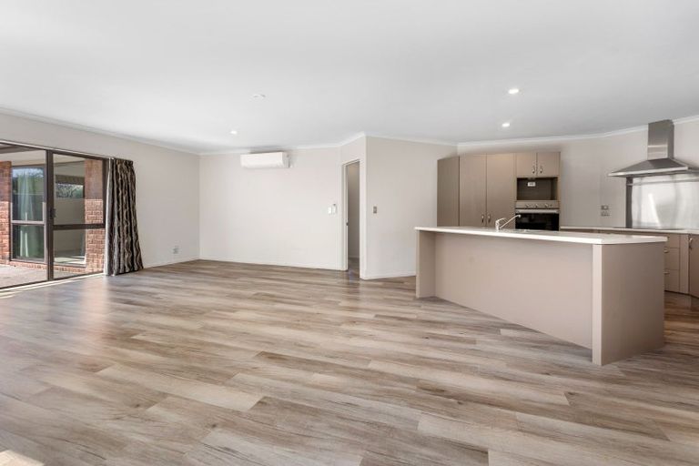 Photo of property in 12 Riverview Road, Rangiora, 7400