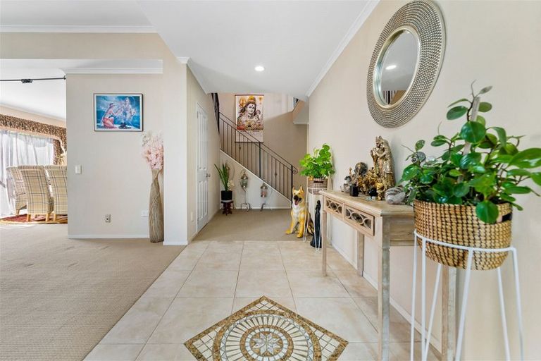 Photo of property in 98 Jeffs Road, Flat Bush, Auckland, 2016