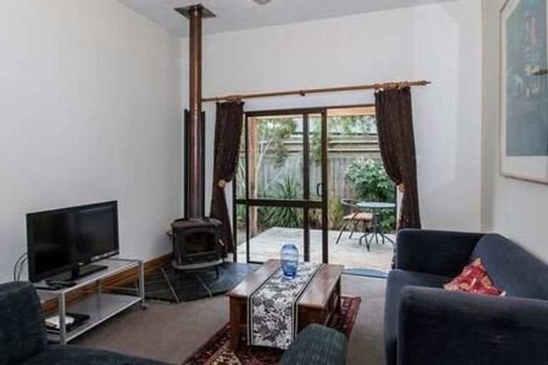 Photo of property in 126 Bristol Street, St Albans, Christchurch, 8014