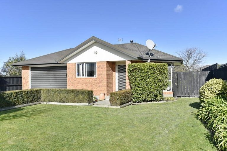 Photo of property in 39 Welsford Street, Woodend, 7610