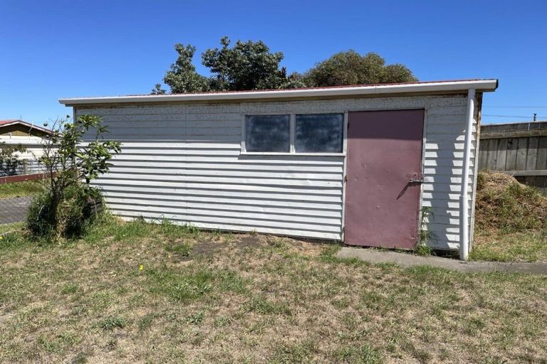 Photo of property in 8 Matipo Street, Castlecliff, Whanganui, 4501