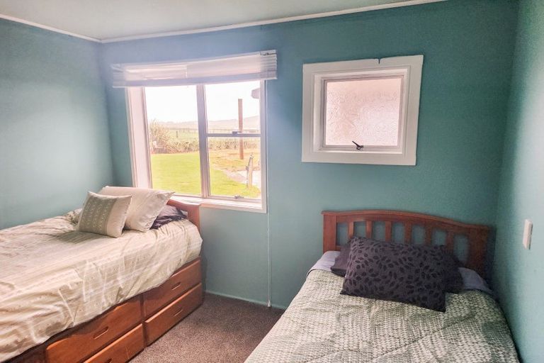 Photo of property in 15 Surrey Street, Orepuki, Riverton, 9881