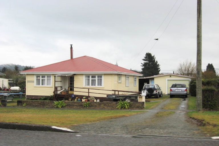 Photo of property in 12 Ohau Street, Dobson, Greymouth, 7805