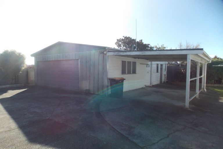 Photo of property in 9 Paradise Place, Milson, Palmerston North, 4414