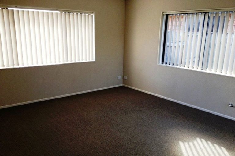 Photo of property in 16 Finchley Place, Hamilton East, Hamilton, 3216