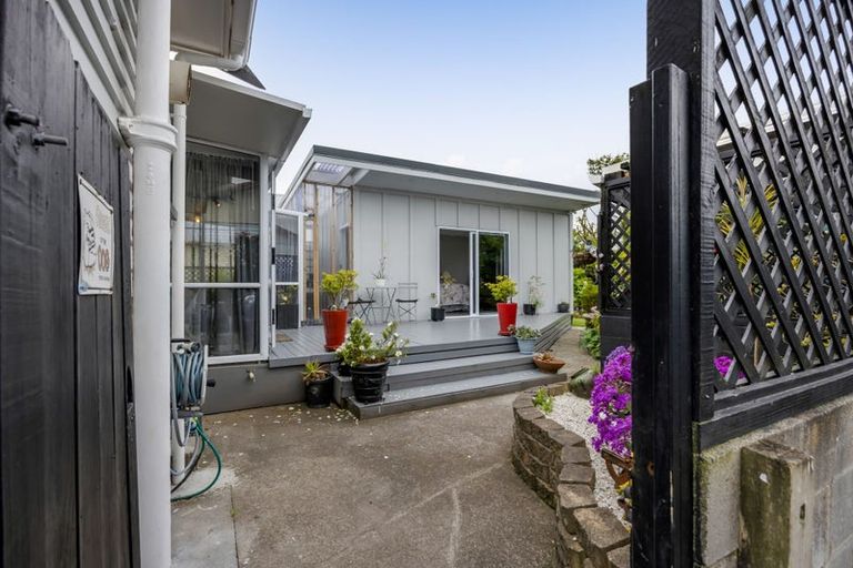 Photo of property in 6 Galt Street, Hawera, 4610