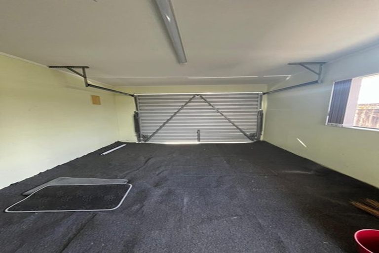 Photo of property in 243a Hill Road, The Gardens, Auckland, 2105