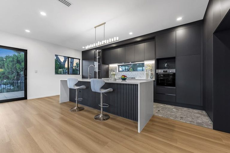 Photo of property in 27 Tannaghmore Drive, Flat Bush, 2019