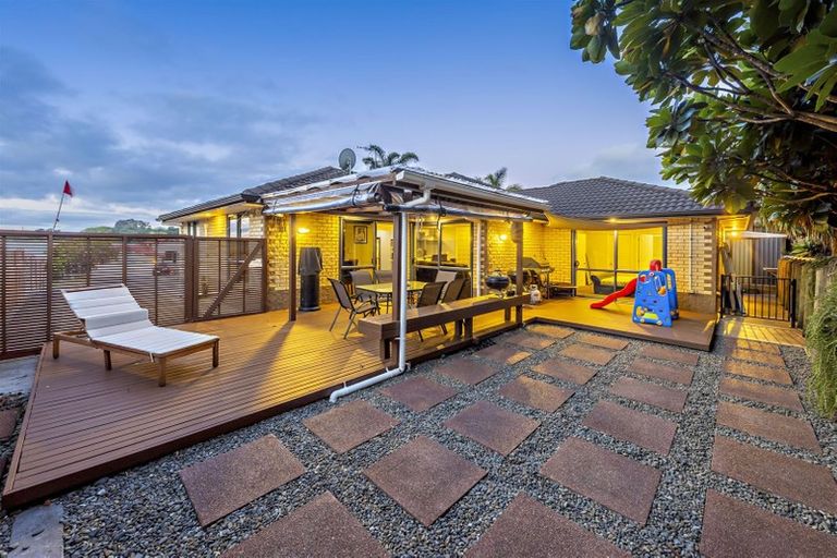 Photo of property in 43 Mt Lebanon Crescent, The Gardens, Auckland, 2105