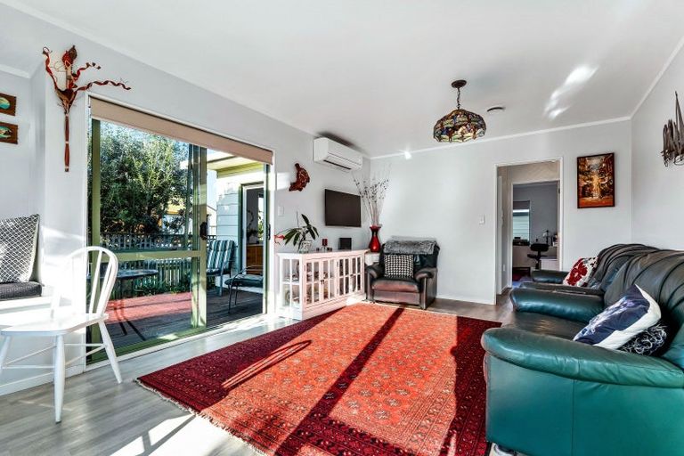 Photo of property in 81 One Tree Point Road, One Tree Point, 0118