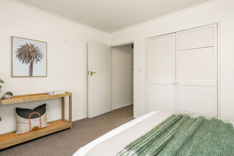 Photo of property in 151 Yaldhurst Road, Sockburn, Christchurch, 8042