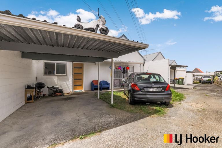 Photo of property in 2/21 Takanini Road, Takanini, 2112