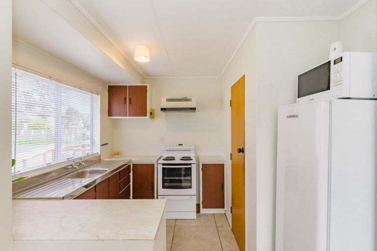 Photo of property in 28 Sunshine Avenue, Paraparaumu, 5032