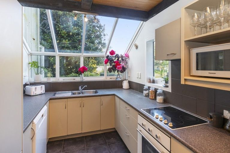 Photo of property in 206 Riverlaw Terrace, Saint Martins, Christchurch, 8022