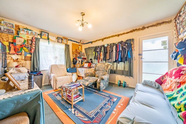 Photo of property in 8b Exchange Street, Ebdentown, Upper Hutt, 5018