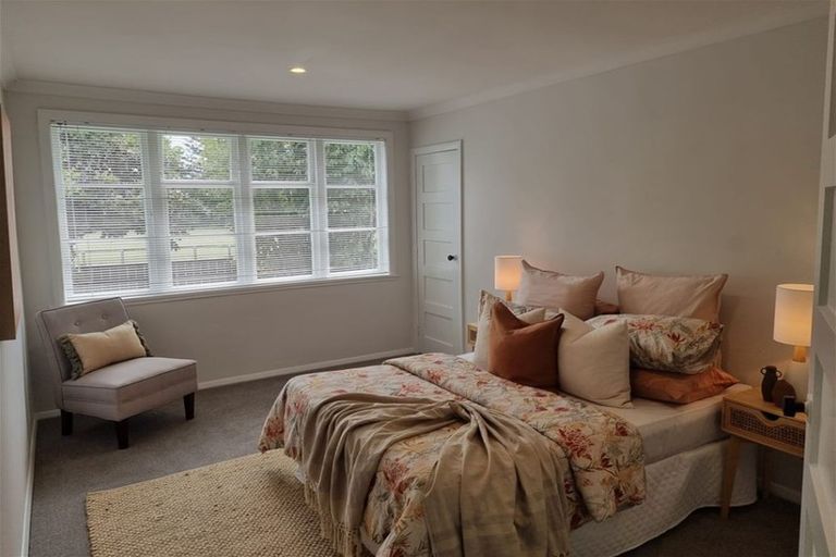 Photo of property in 30 Goldsmith Crescent, Levin, 5510