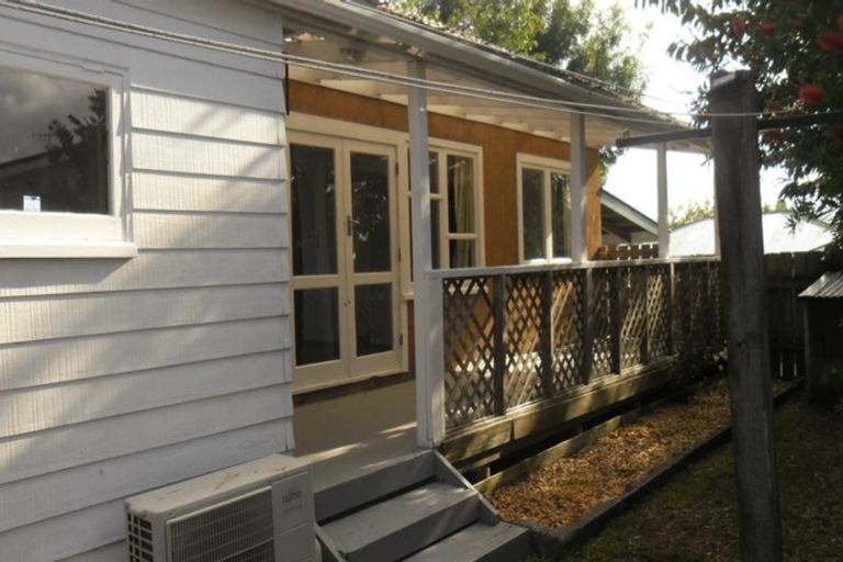 Photo of property in 26 Francis Road, Paraparaumu Beach, Paraparaumu, 5032