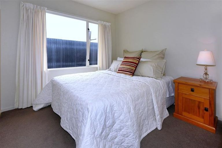 Photo of property in 2 Cunningham Place, Halswell, Christchurch, 8025