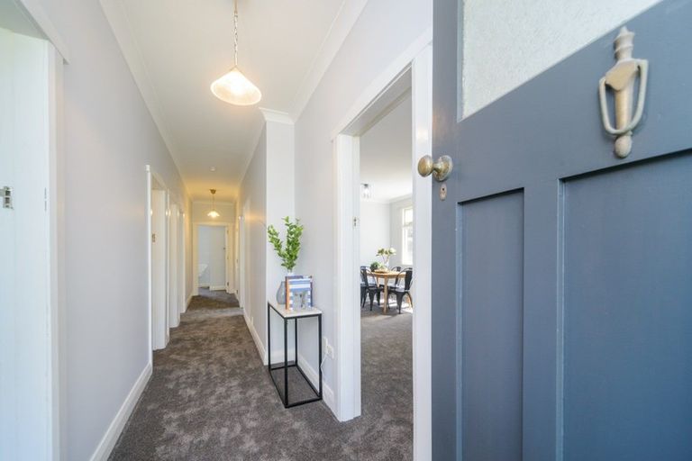 Photo of property in 35 Florence Avenue, Palmerston North, 4414