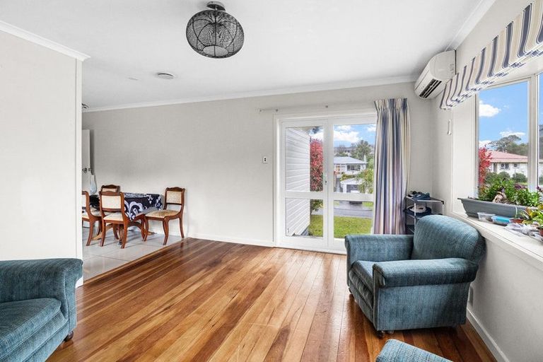 Photo of property in 31 Awanui Street, Merrilands, New Plymouth, 4312