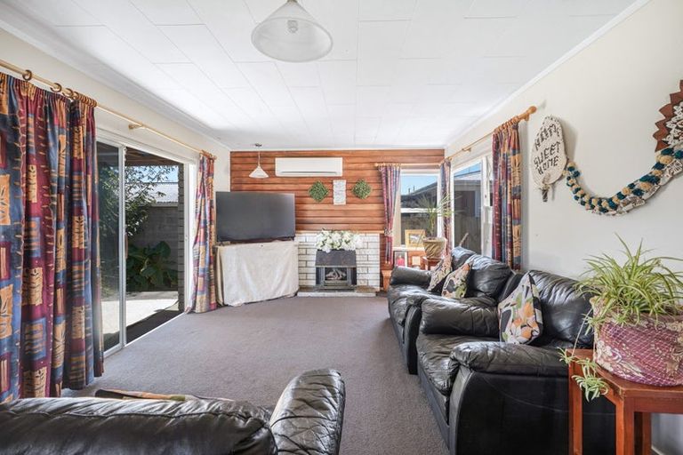 Photo of property in 65 Resthill Crescent, Glenview, Hamilton, 3206