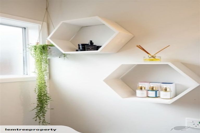 Photo of property in 1/50 Stapleford Crescent, Browns Bay, Auckland, 0630