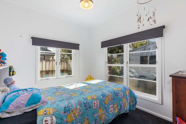 Photo of property in 8 Howden Street, Waiuku, 2123