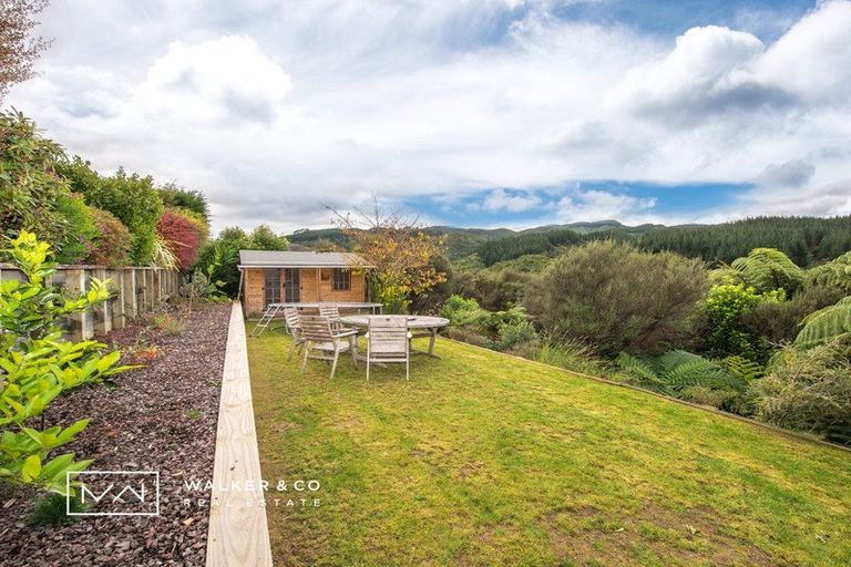 Photo of property in 29 Mcewen Crescent, Riverstone Terraces, Upper Hutt, 5018