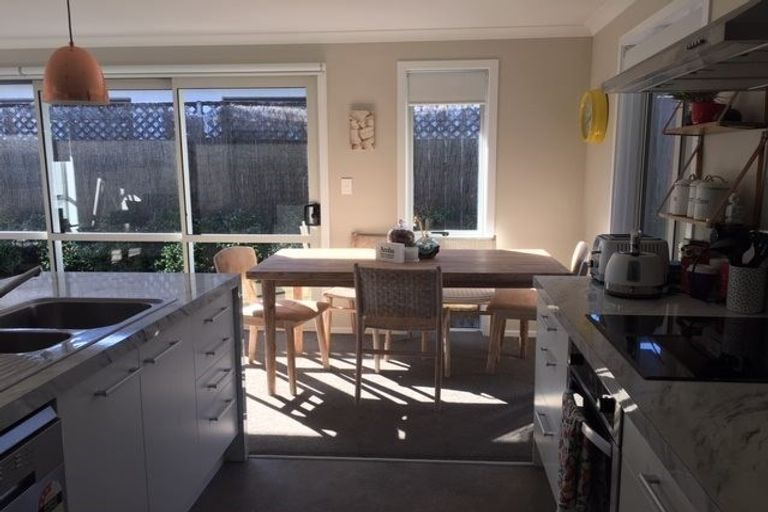 Photo of property in 19a Crescent Road, Otumoetai, Tauranga, 3110