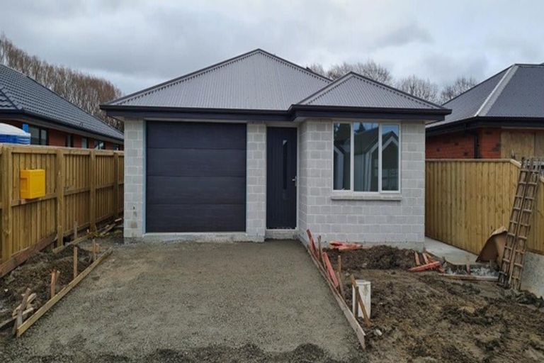 Photo of property in 20 Quinn Crescent, Woodend, 7610