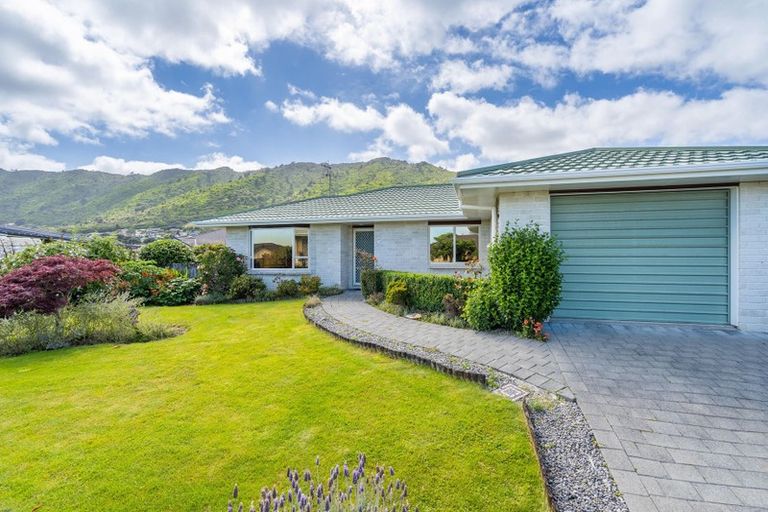 Photo of property in 81 Parata Street, Waikanae, 5036