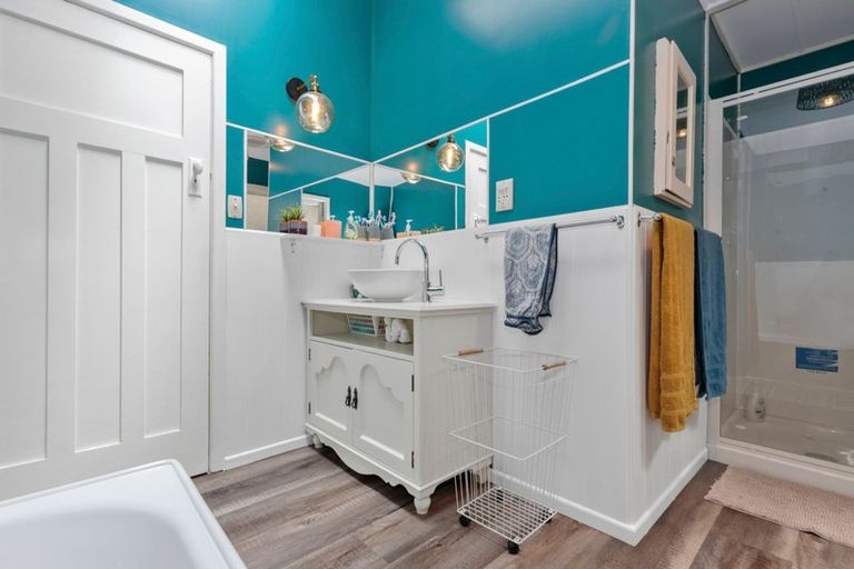 Photo of property in 28 Stirling Street, Te Aroha, 3320