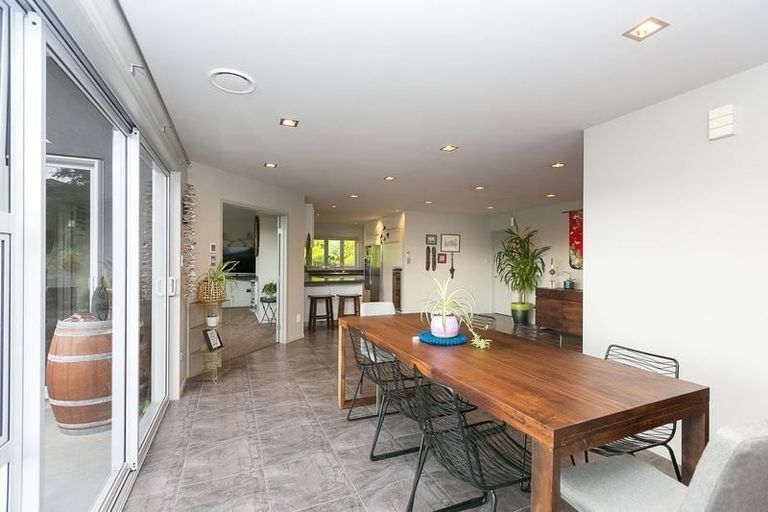 Photo of property in 11 Cherry Lane, Hurdon, New Plymouth, 4310