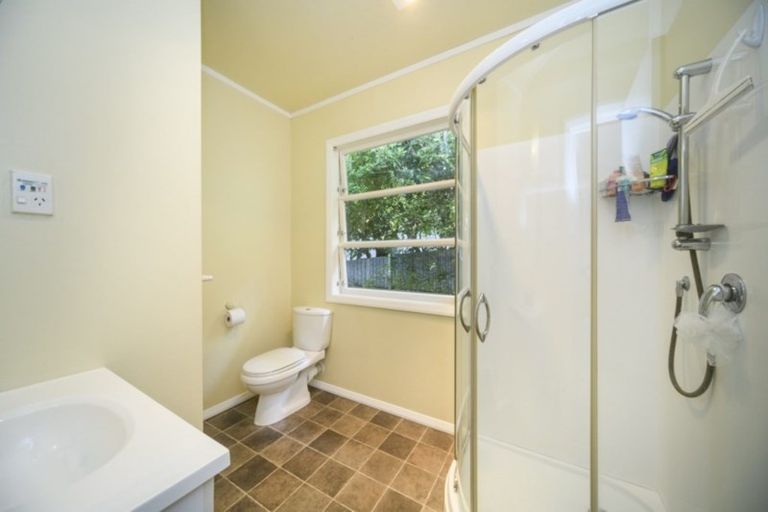 Photo of property in 9 Parata Street, Hokowhitu, Palmerston North, 4410