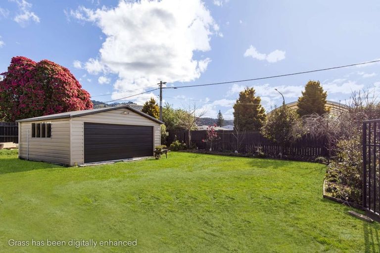 Photo of property in 14 Victory Road, Fairy Springs, Rotorua, 3015