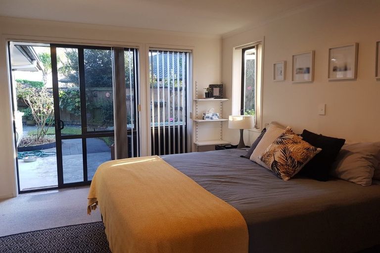 Photo of property in 1 Pat Bishop Place, Papamoa Beach, Papamoa, 3118