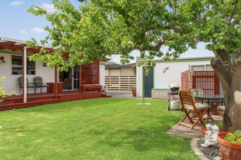 Photo of property in 23 Lichfield Crescent, Tamatea, Napier, 4112