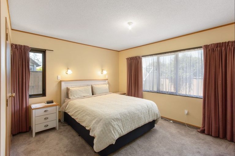 Photo of property in 29 Roskilda Crescent, Taradale, Napier, 4112